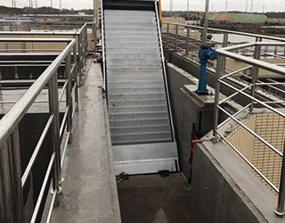 孔板式阶梯格栅